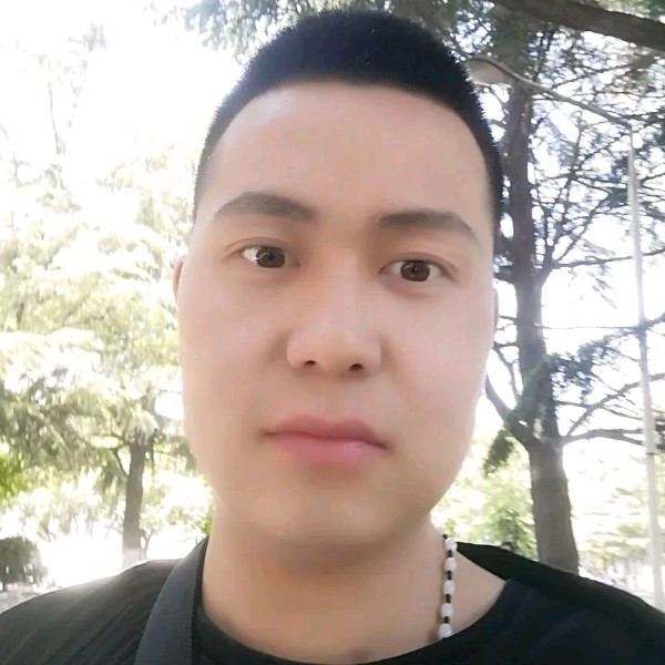 找一个跑友的照片