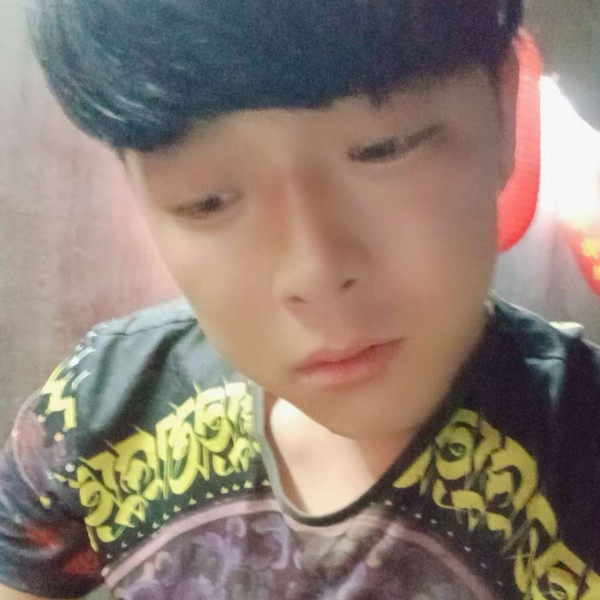 感性吃醋电源的照片