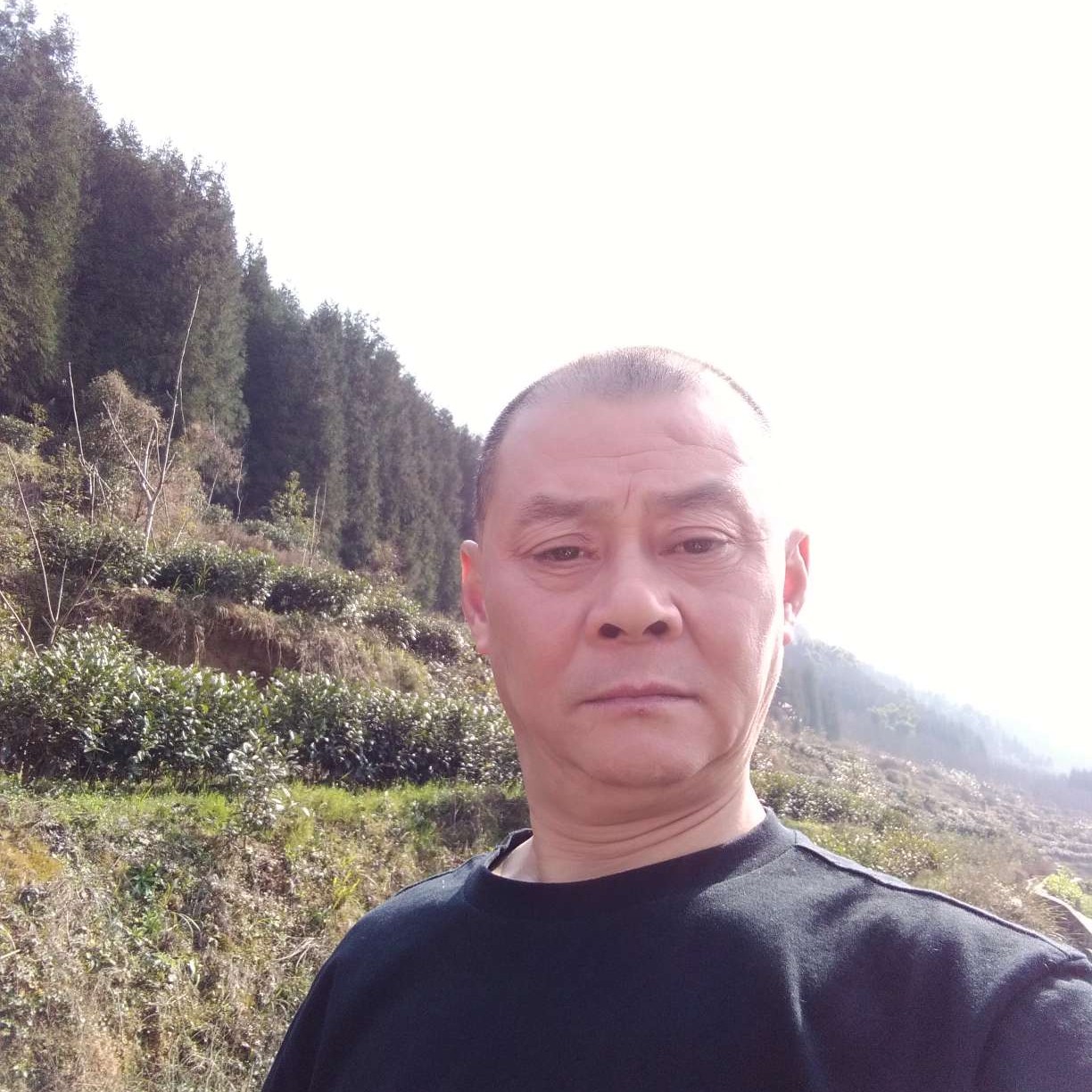 路人吃醋超帅的照片