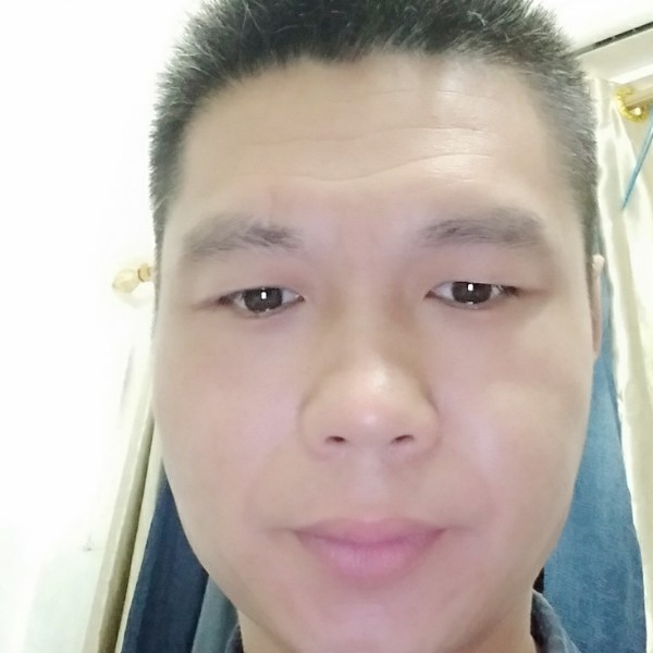 陶洪的照片