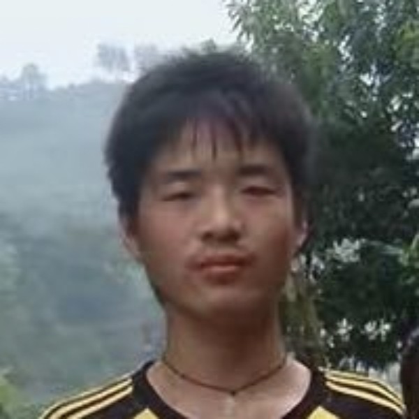 直率浮波的照片