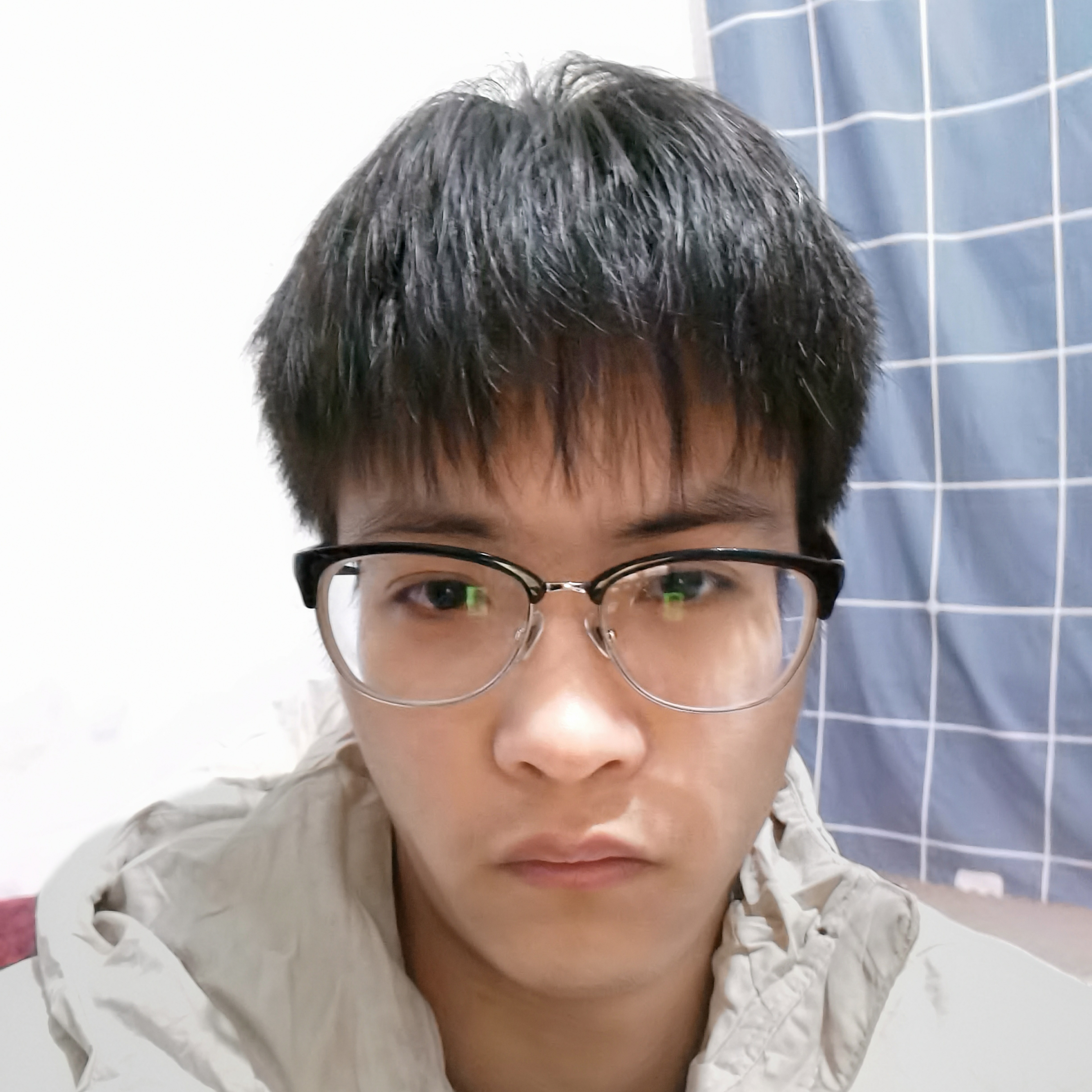 还单身有逐风的照片