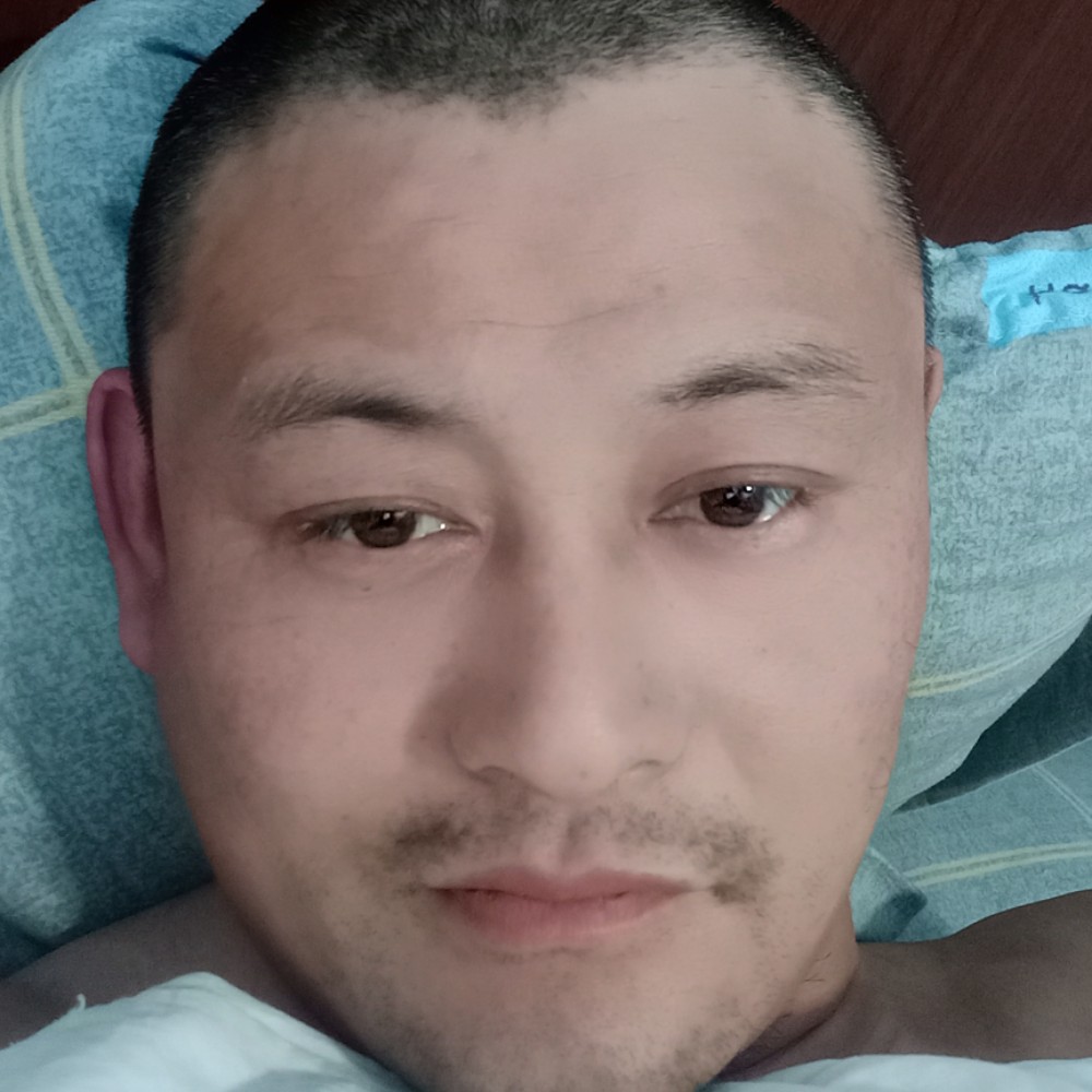 结实爱恋老虎的照片
