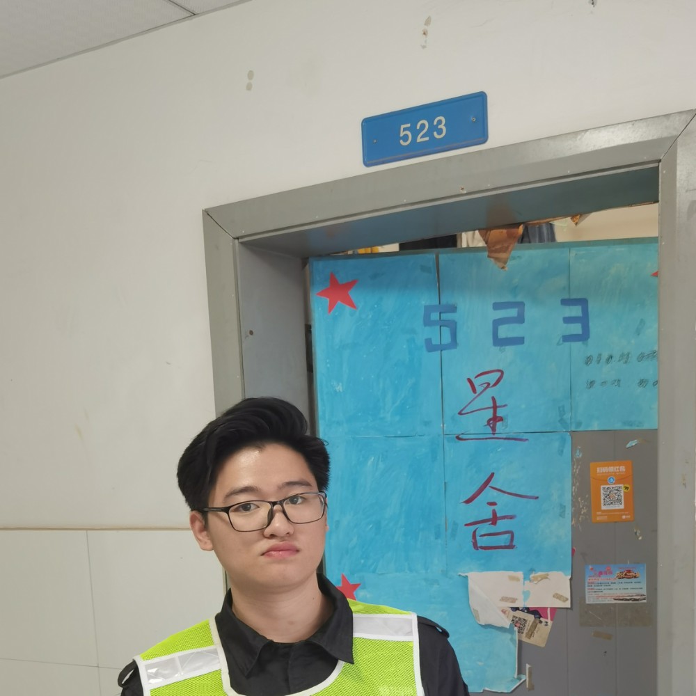 退伍中士的照片