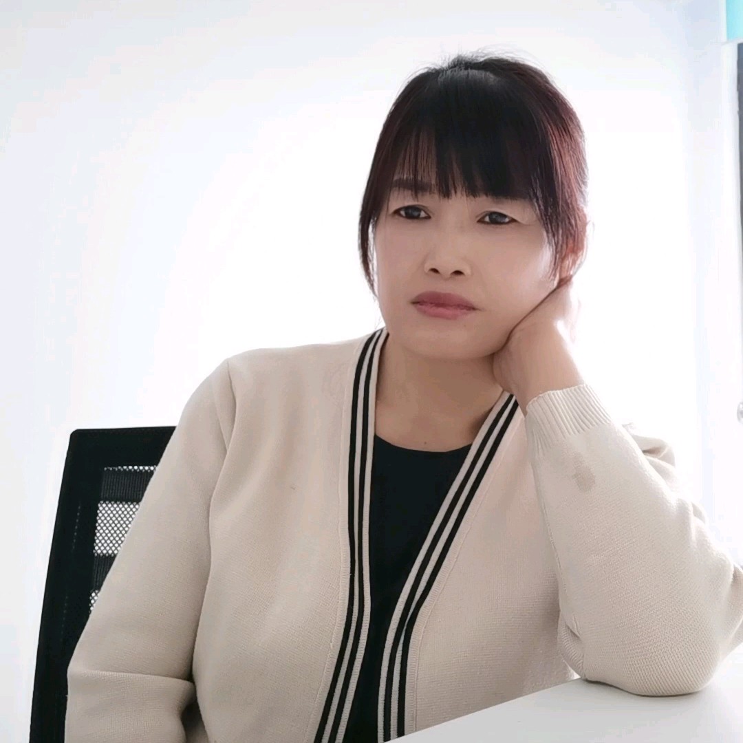 害羞回首锦瑟的照片