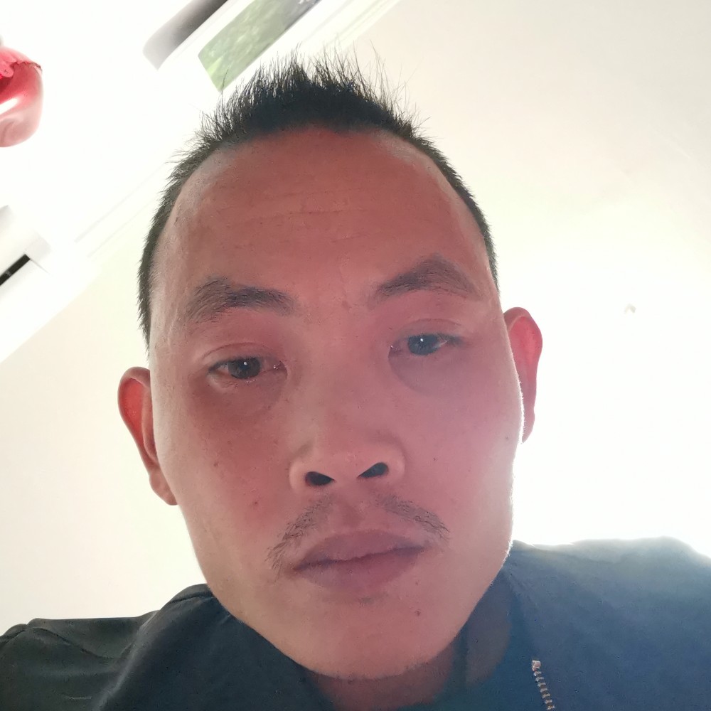 矫情闻大船的照片