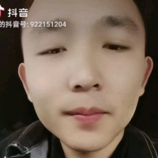 感动挽手荷花的照片