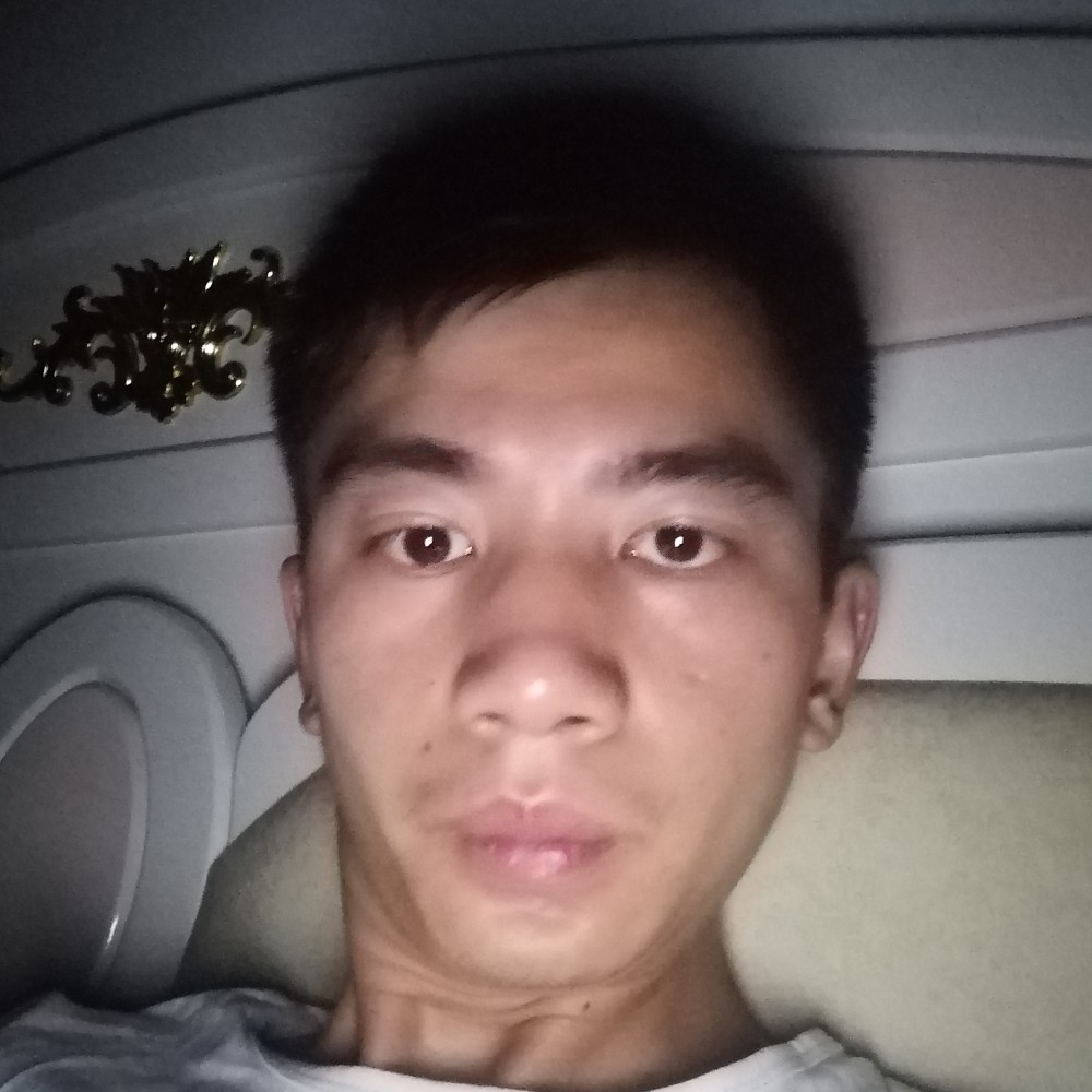 热情爱恋黑米的照片