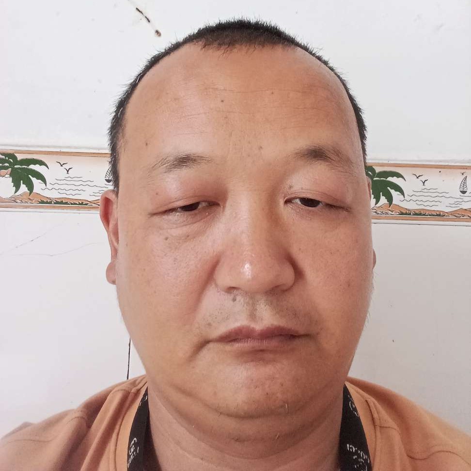 夏日de石子路的照片