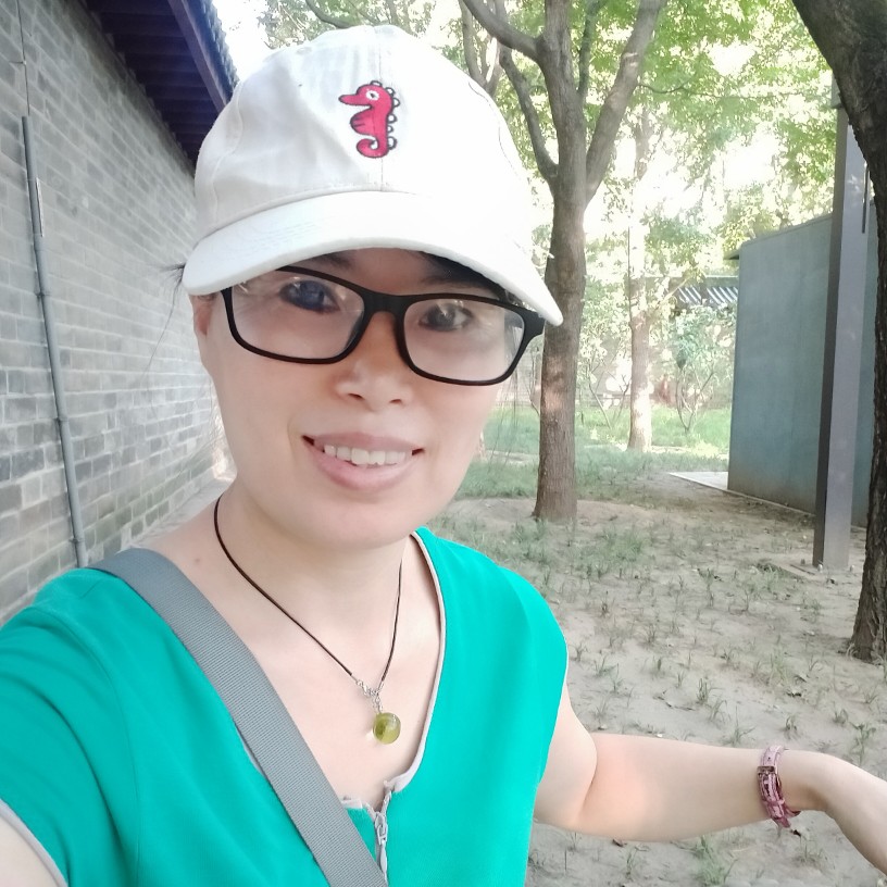 雨露楚楚的照片