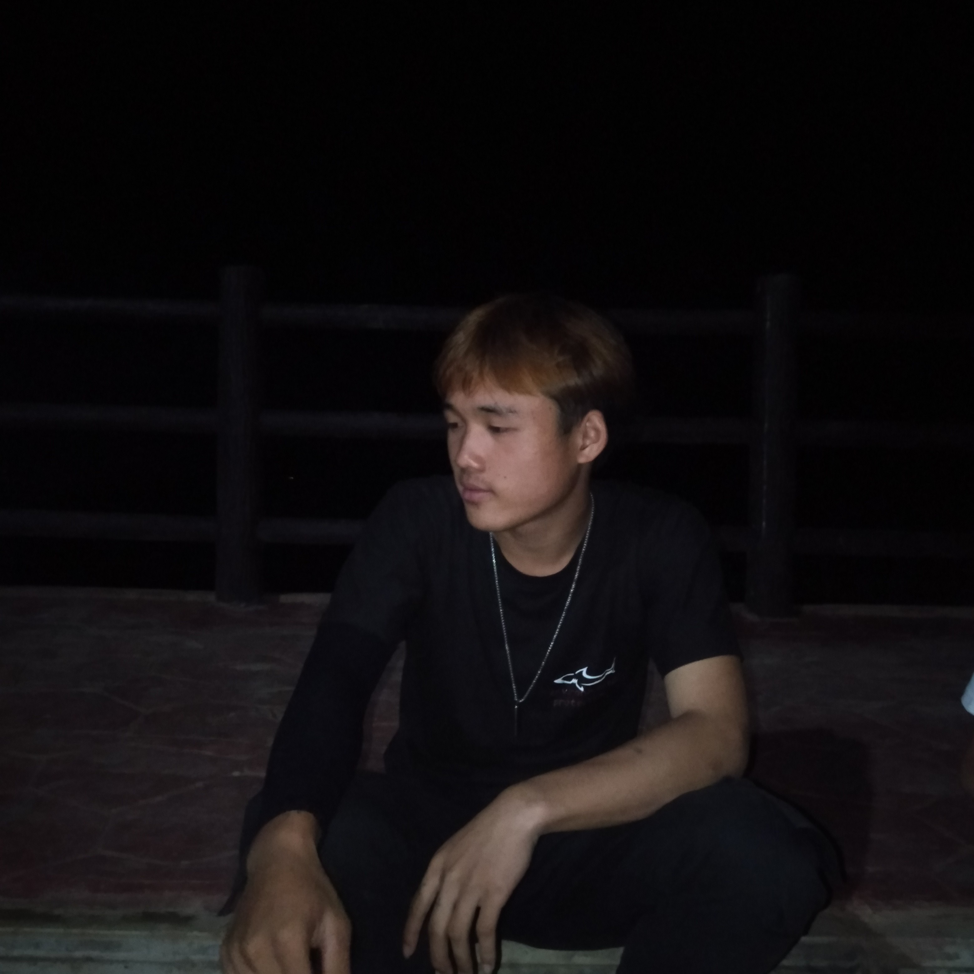 落拓说尊云的照片