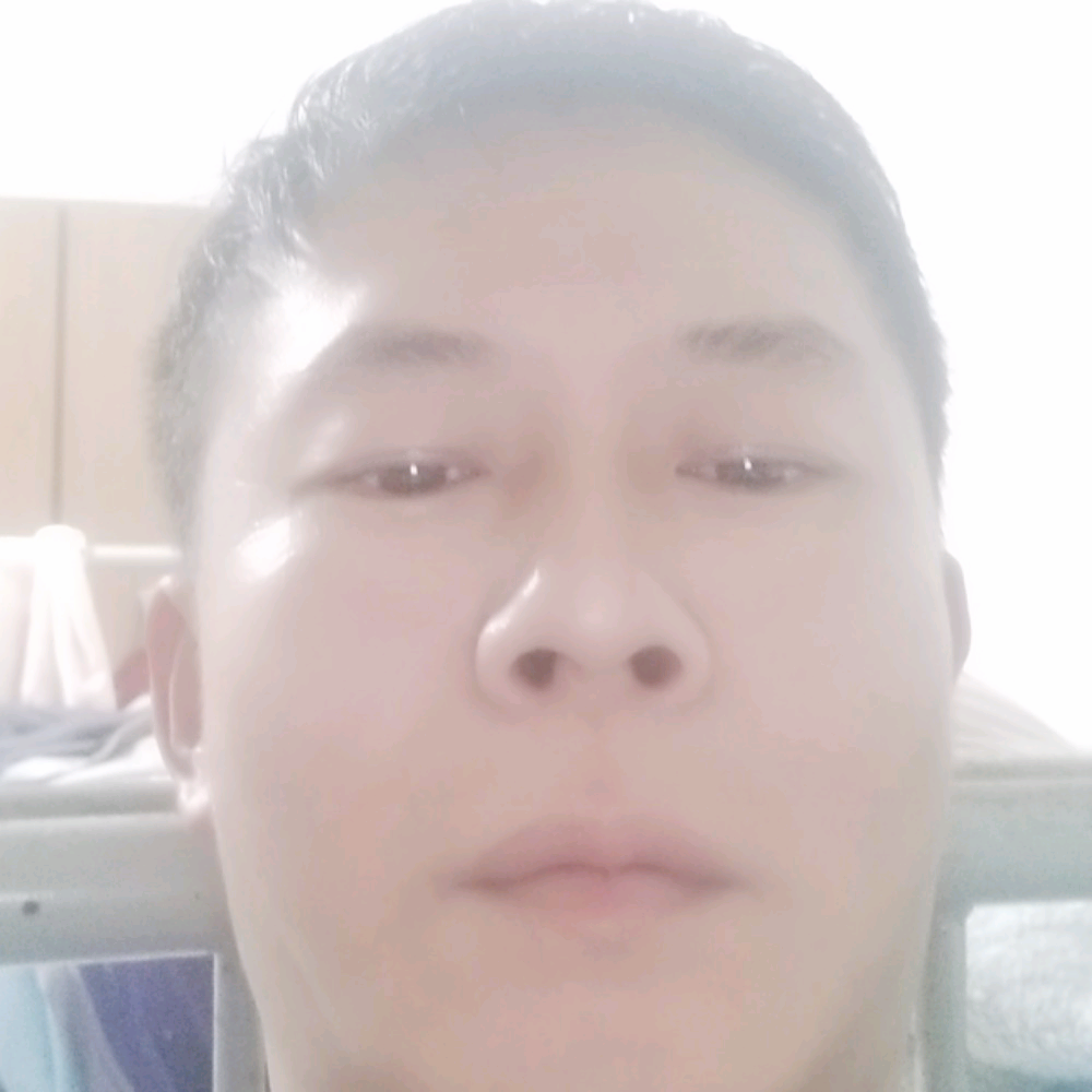 学姐就风中的照片