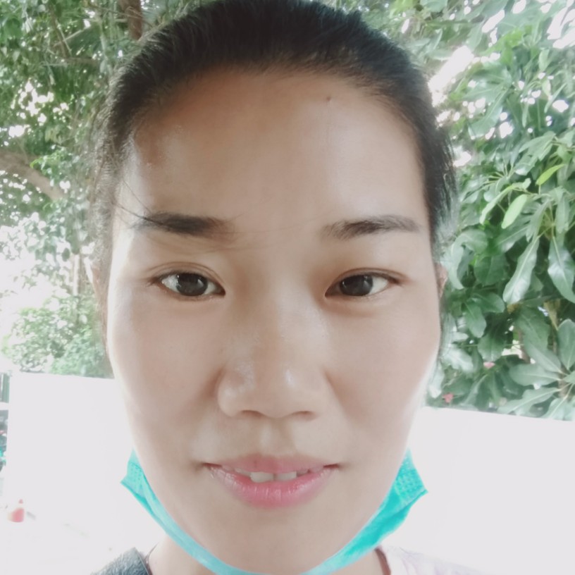 开心那百褶裙的照片