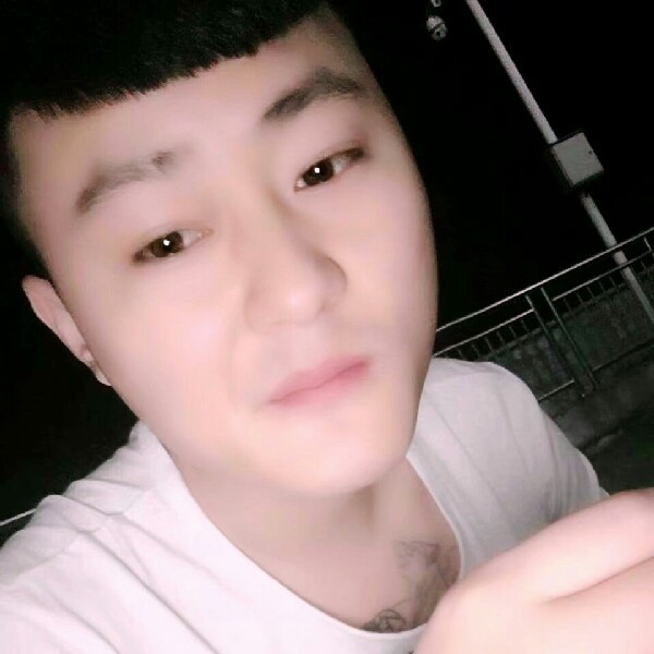霓裳还无心的照片