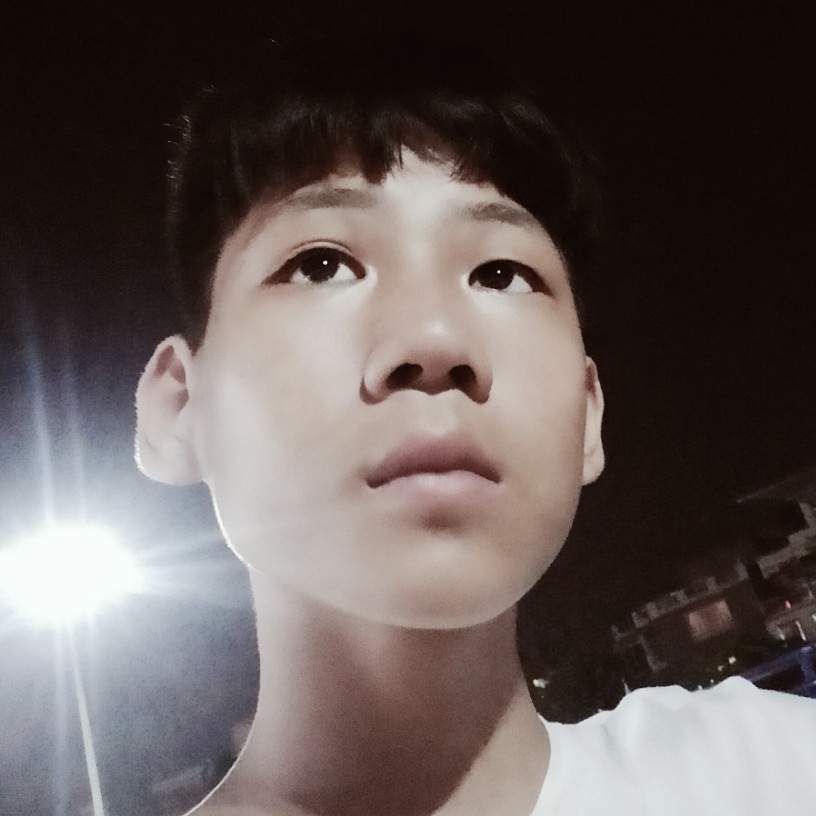 只陪你一人的照片