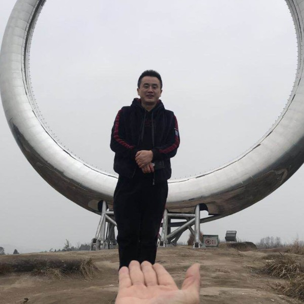 何今的照片