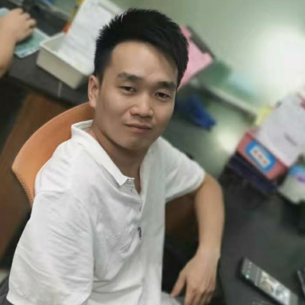 练海林的照片