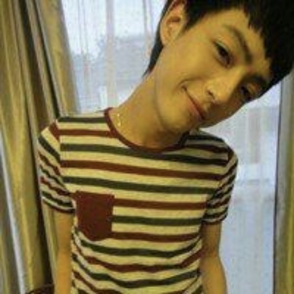 青栀现实的照片