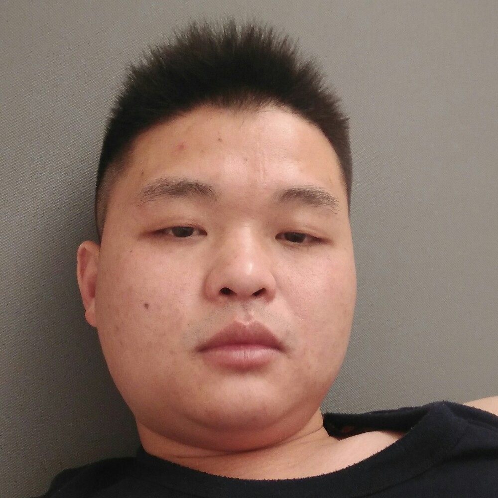 吕景伟的照片
