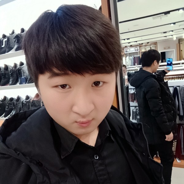 乱浮生的照片