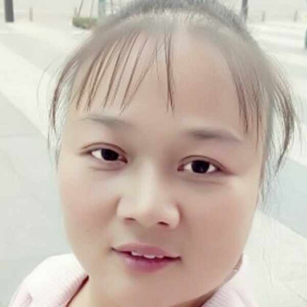 何朝輝的照片