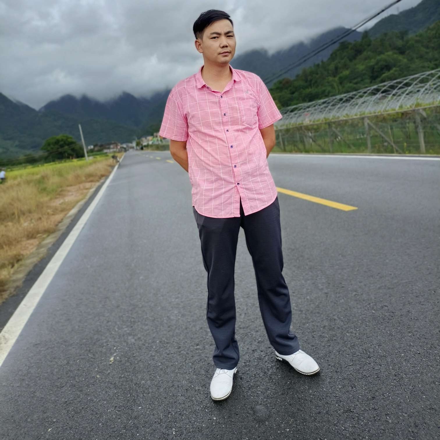 音响深拥明亮的照片
