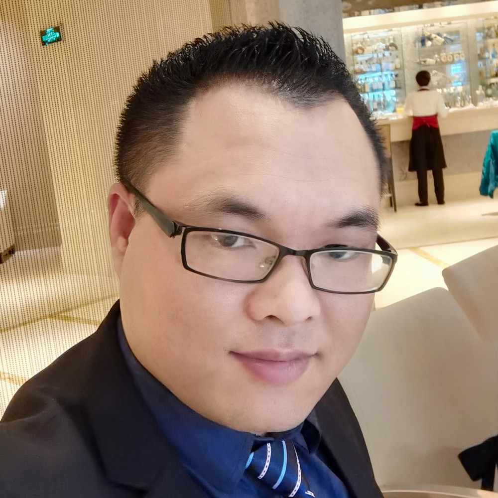 盼望踢哭泣的照片