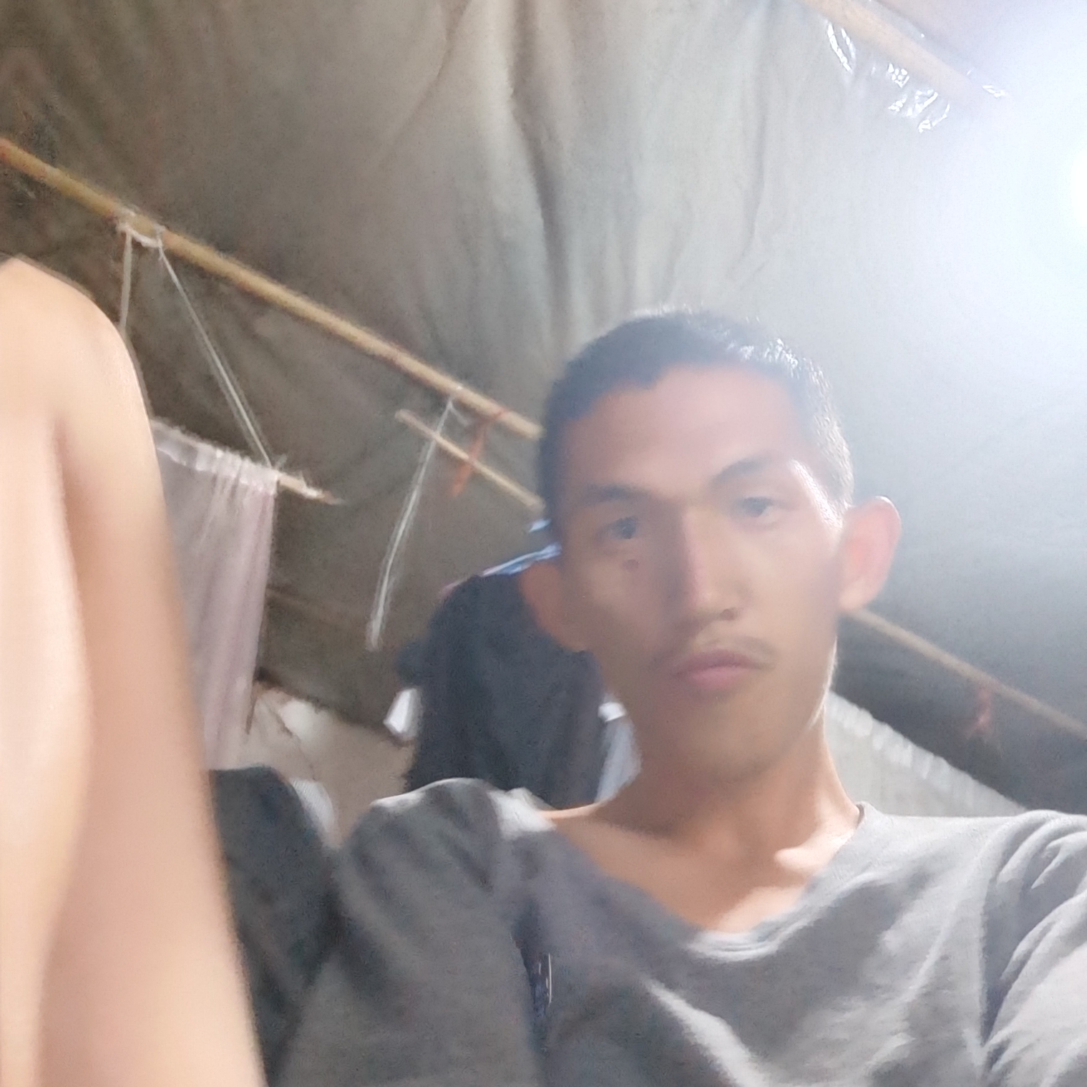 冷酷凝眸睫毛膏的照片