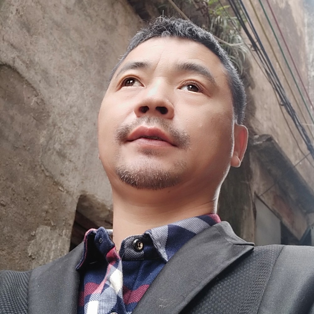 如今的人的照片