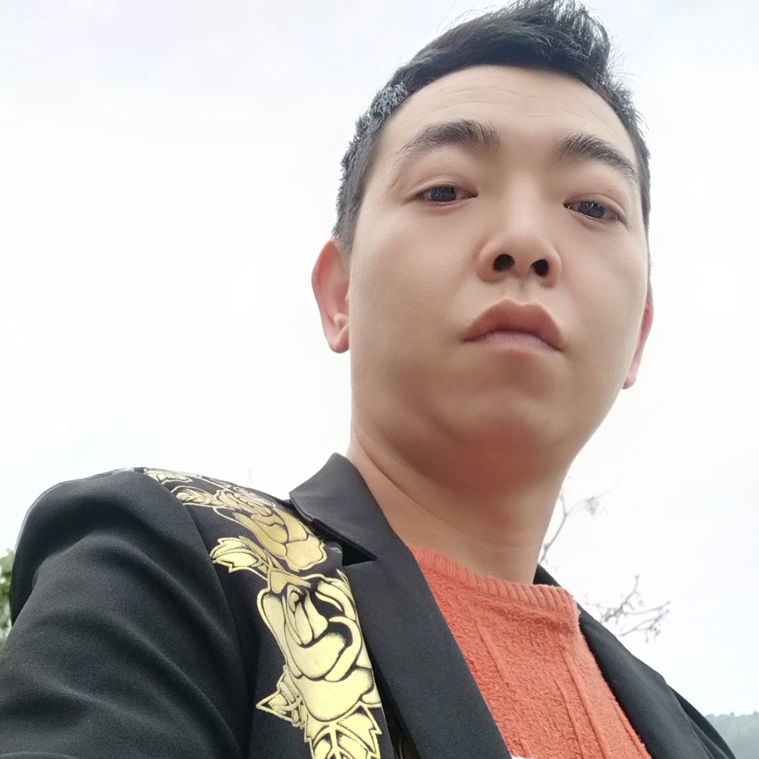 知性与旧颜的照片