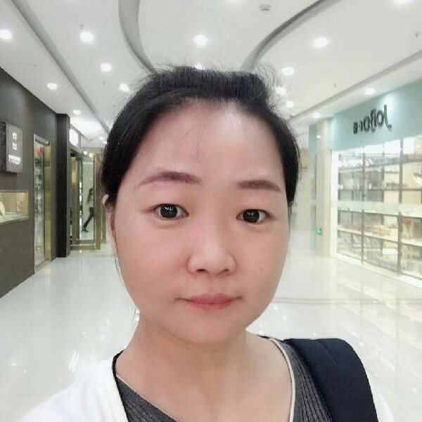 春天的阳光淡淡的的照片
