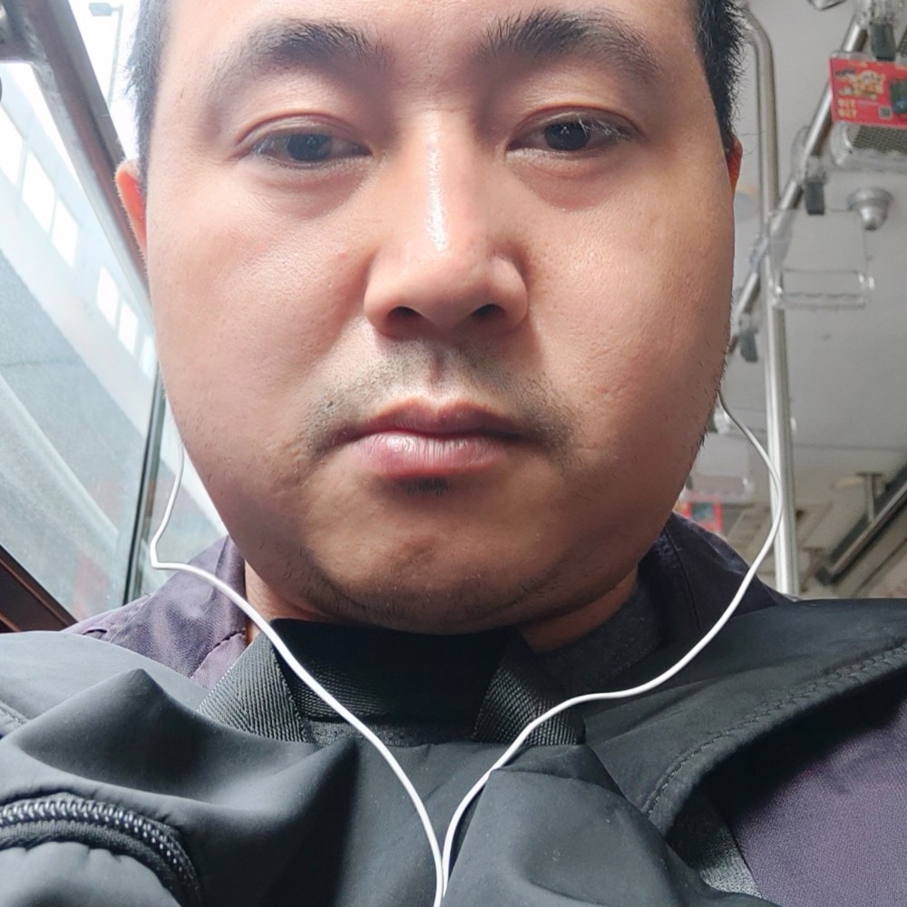 仙人掌机灵的照片