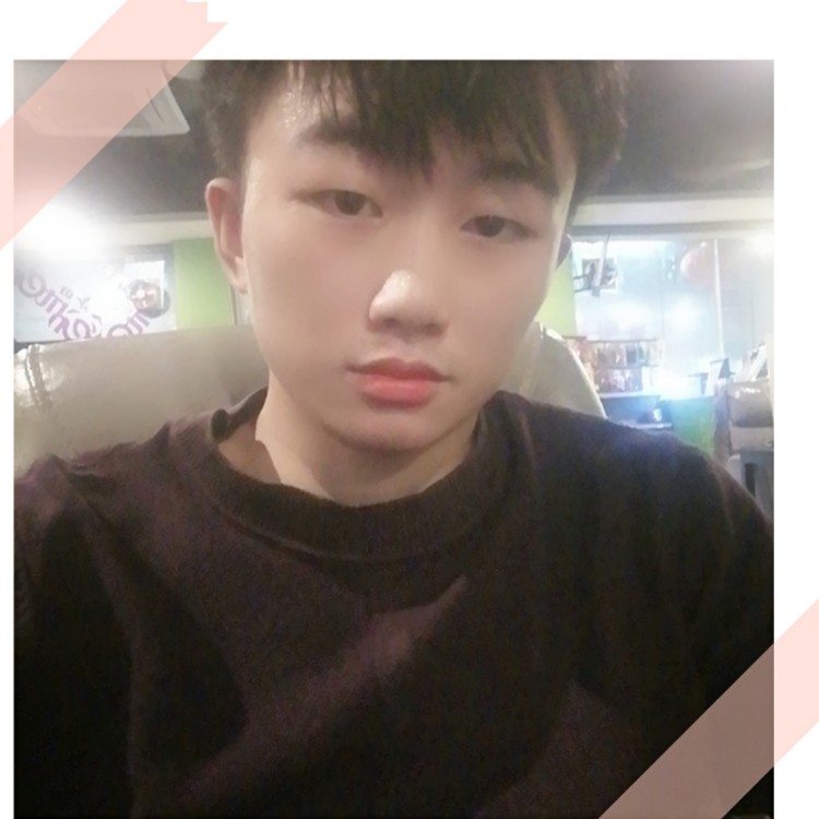 绿草忧郁蓝的照片