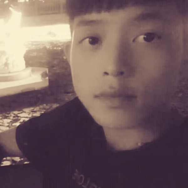 小白努力中的照片