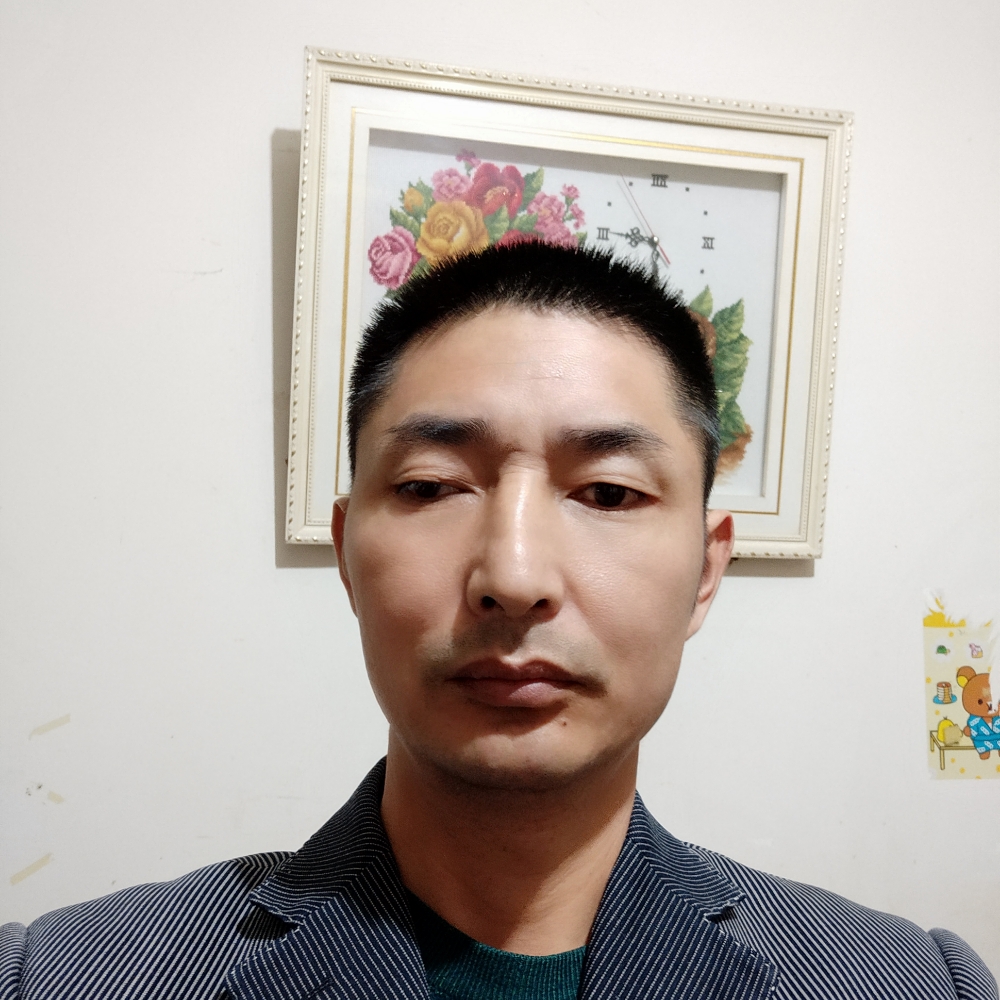 阳光里的温泉的照片