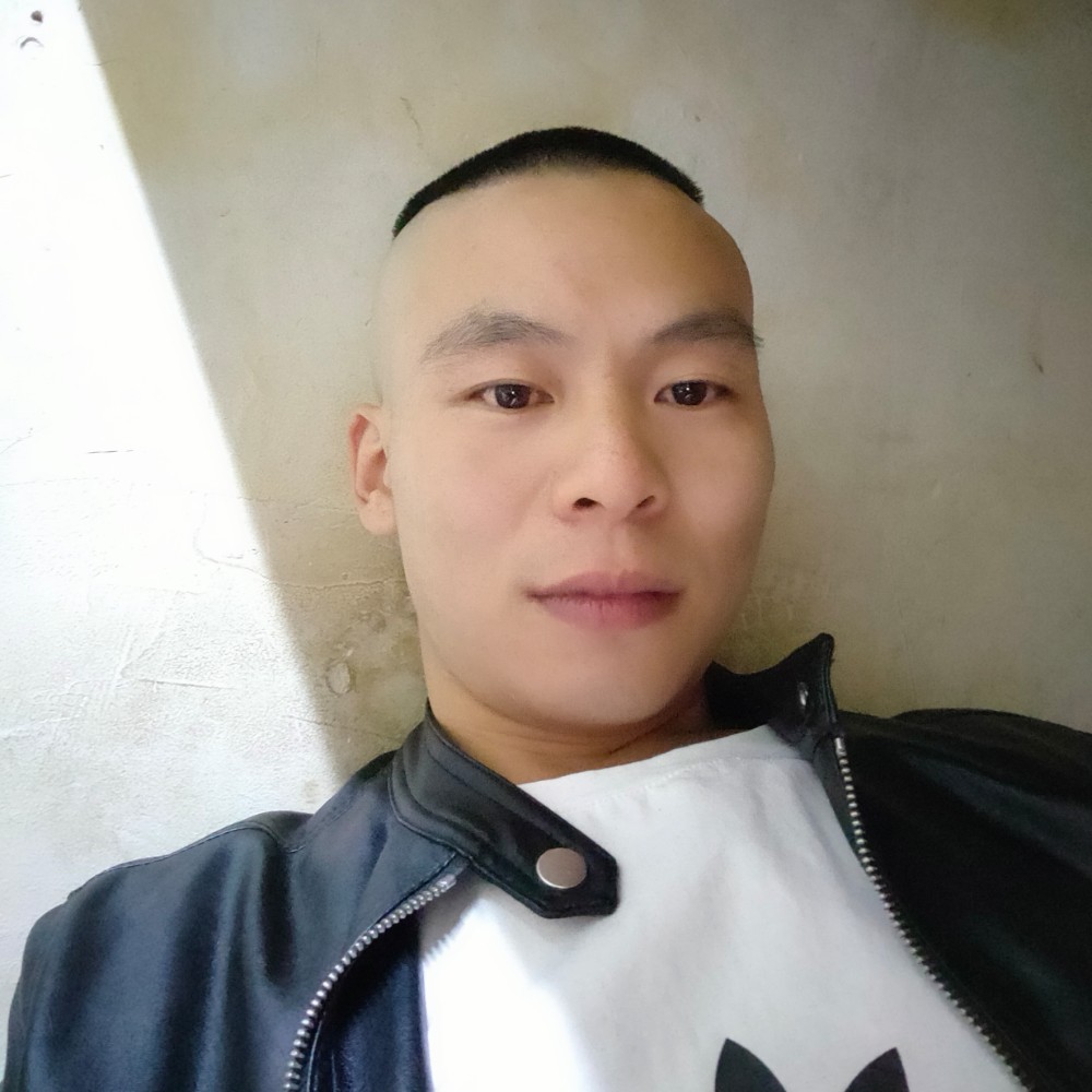 青栀就寒冷的照片