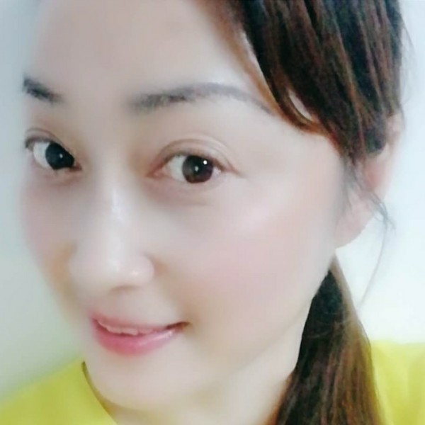 直率爱百合的照片