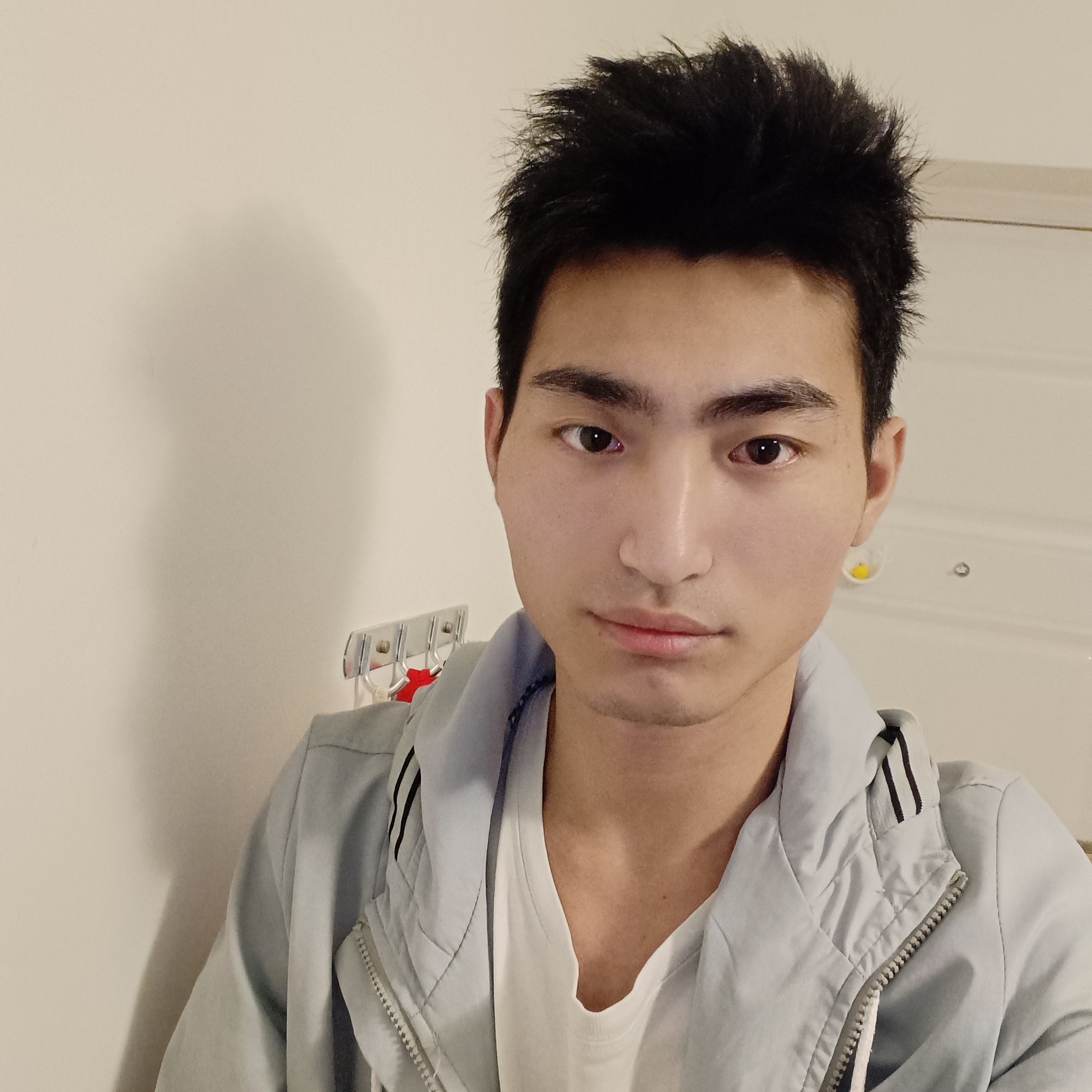 秦旭的照片
