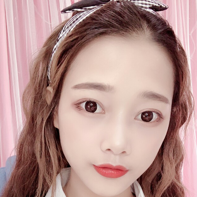 昏睡蹙眉小海豚的照片