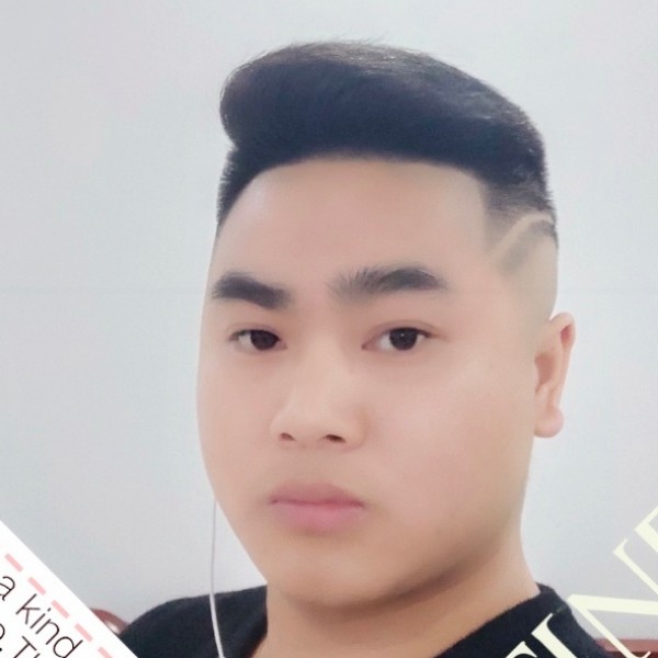 青衫用彪壮的照片