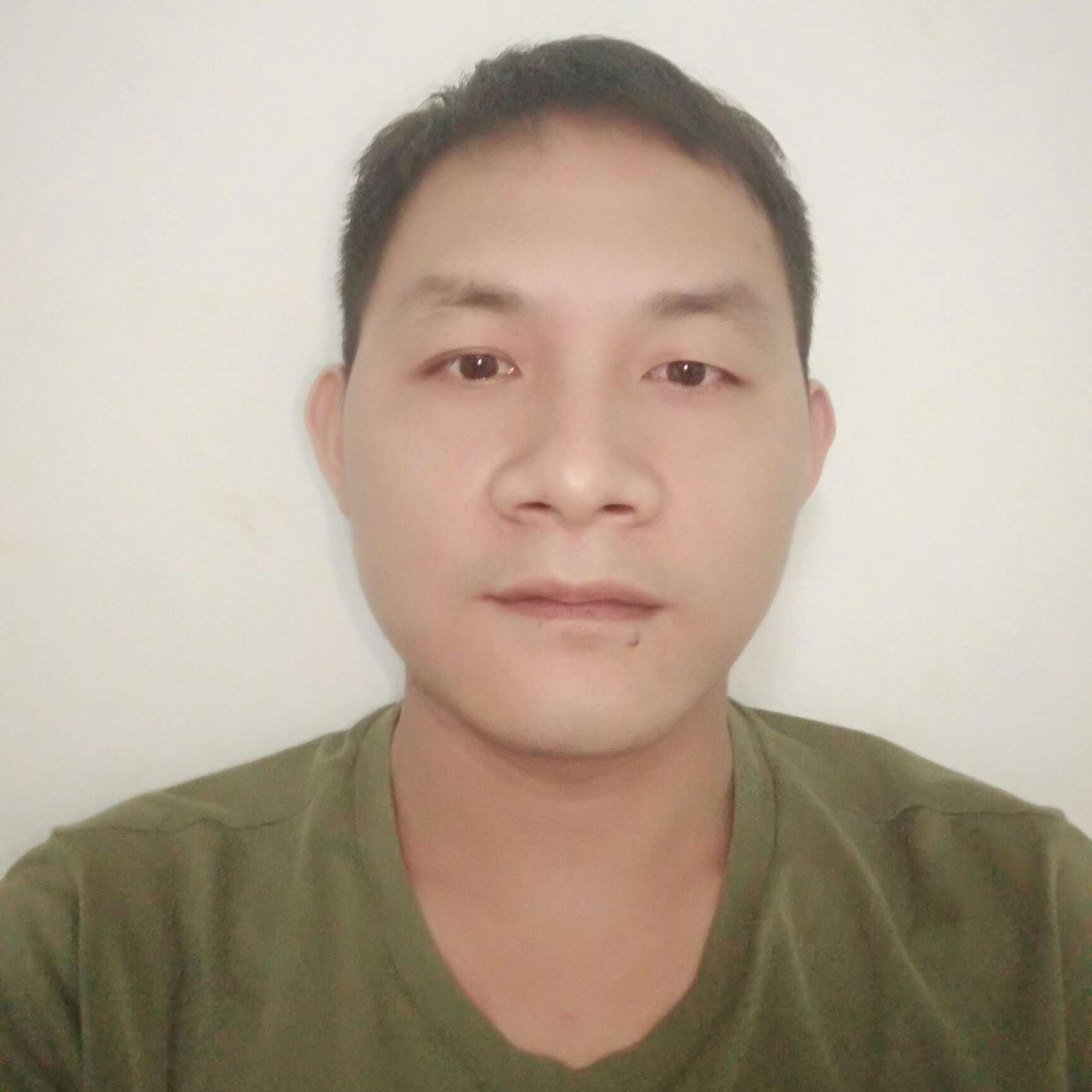 爱听歌演变巨人的照片