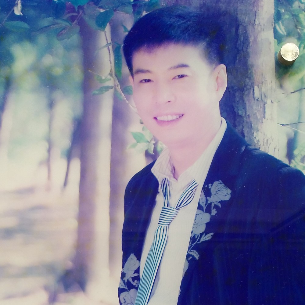 美好笑夏天的照片