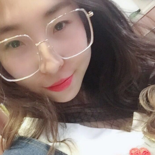 爱吃糖的姑娘的照片
