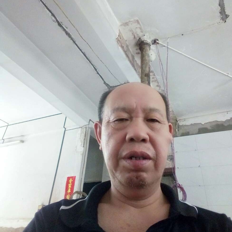 眼睛大等于蜗牛的照片