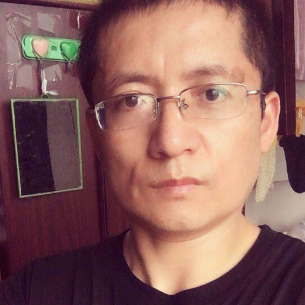 谁愿意陪我走下去的照片