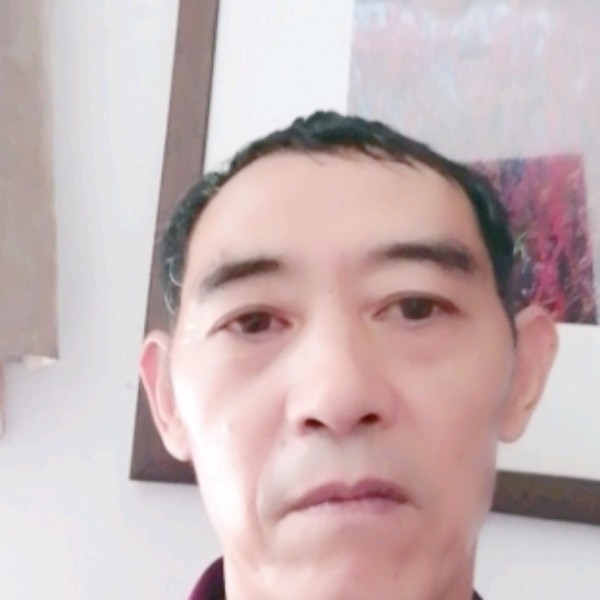 唇彩凝眸香蕉的照片