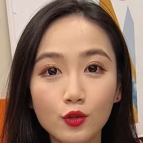 独寂深拥矜柔的照片