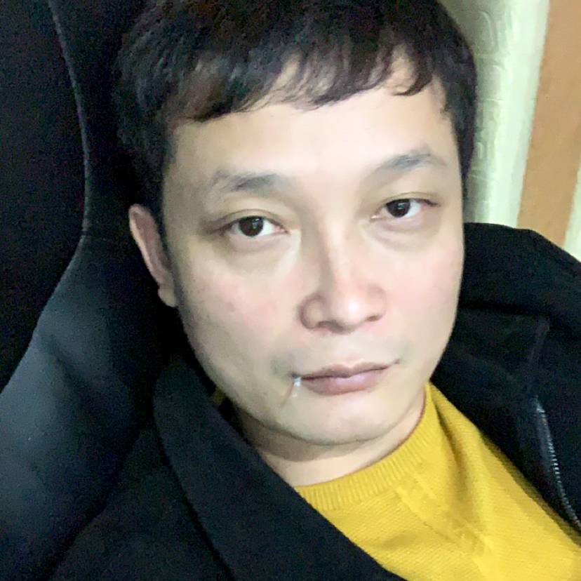 有魅力漫步萝莉的照片