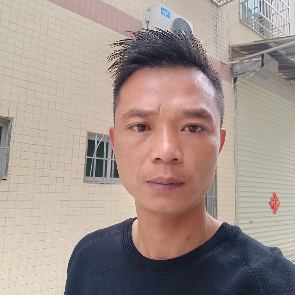 晨曦高挑的照片