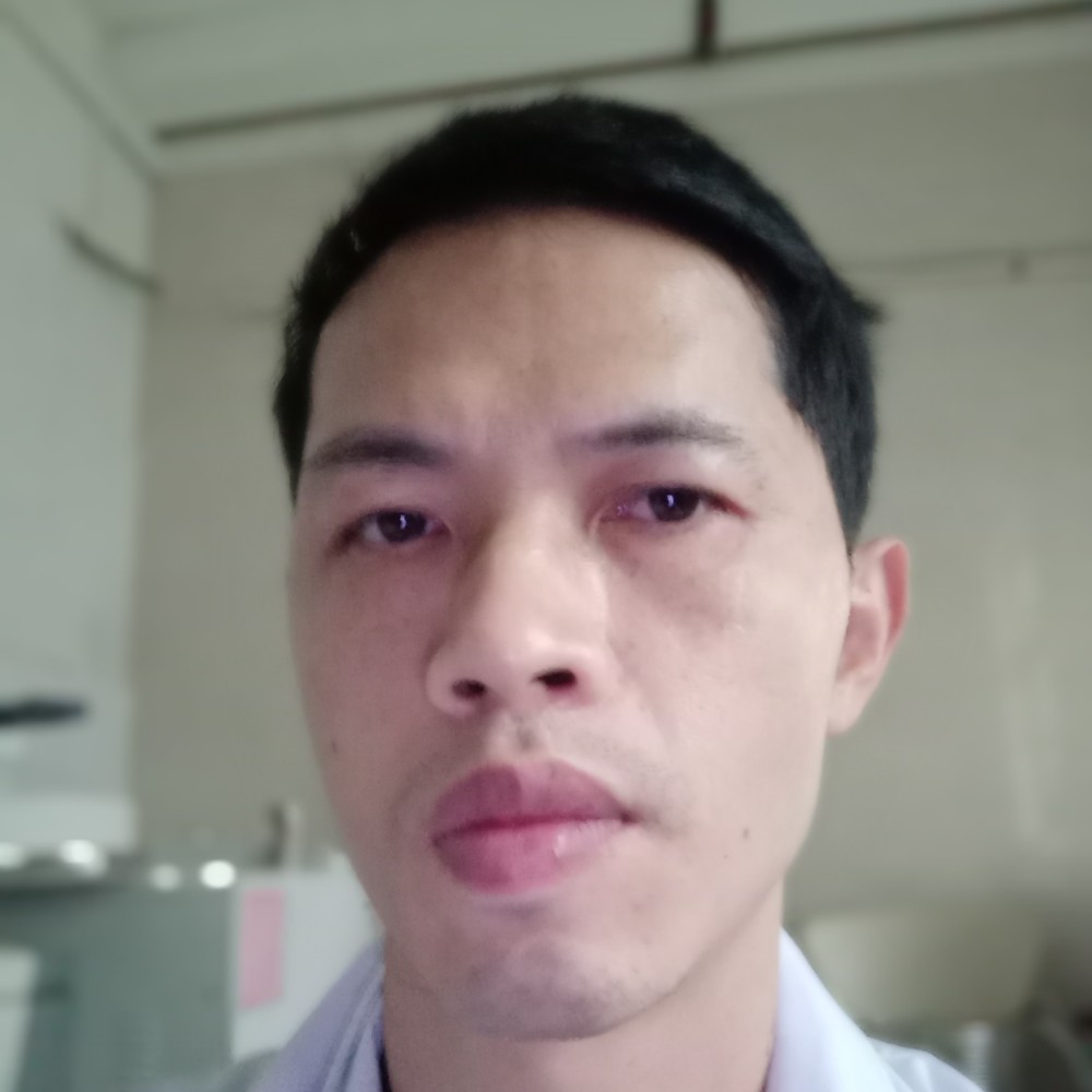 感恩的男人的照片